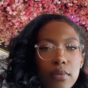 Meet your Posher, Malissa